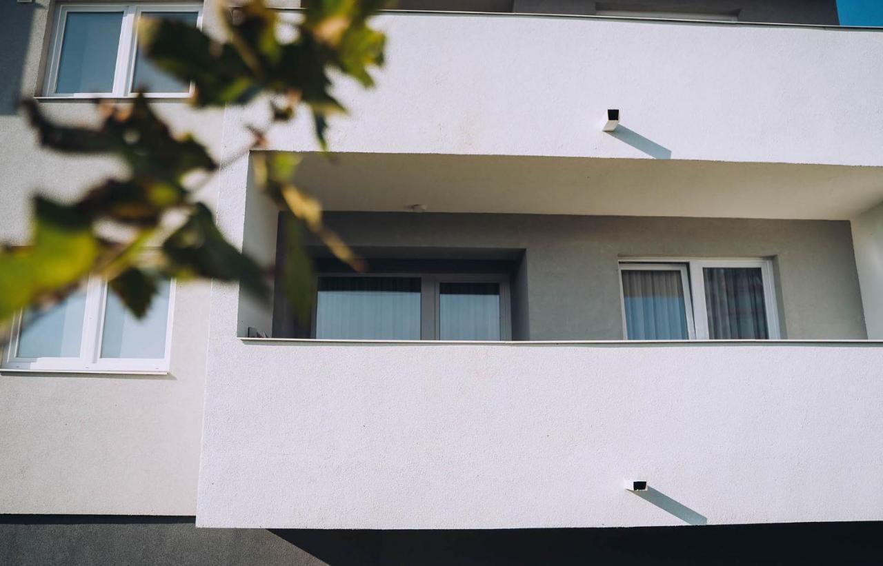 Flamingo Suites Oradea Zewnętrze zdjęcie